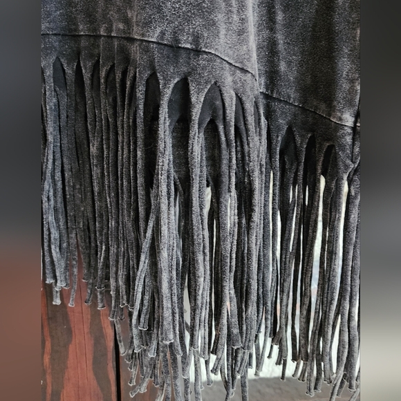 BiBi Washed Black Fringe Top - Picture 3 of 4